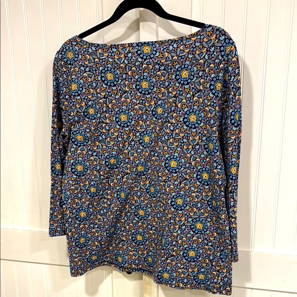 Talbots Blue Patterned, scoop neck, 3/4 sleeve, colorful, soft Top size L - Picture 6 of 7